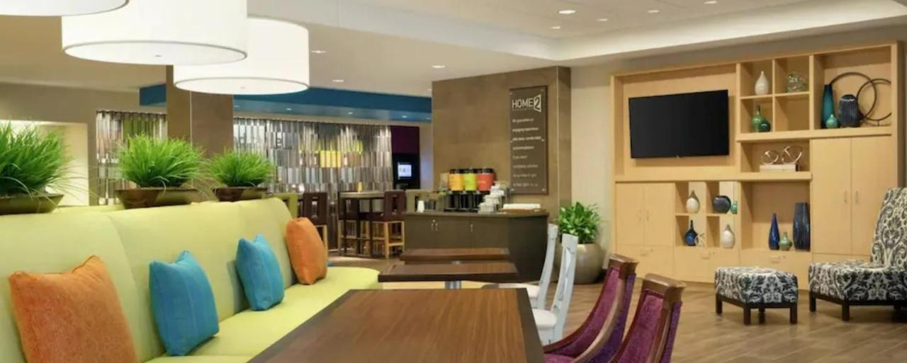 Hotel Home2 By Hilton I-25 Central